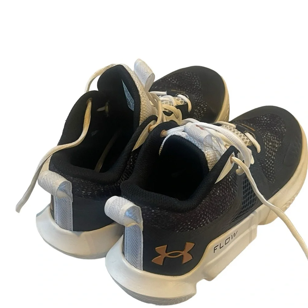Under Armour. Sz 9.5 Women. Athletic Shoes/Trainers/Sneakers. Great condition - Picture 9 of 13